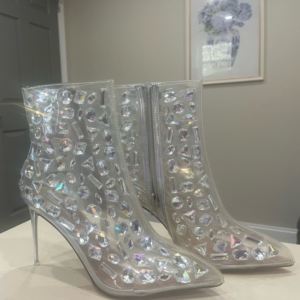 Steve Madden Jentt Bootie Size 8.5